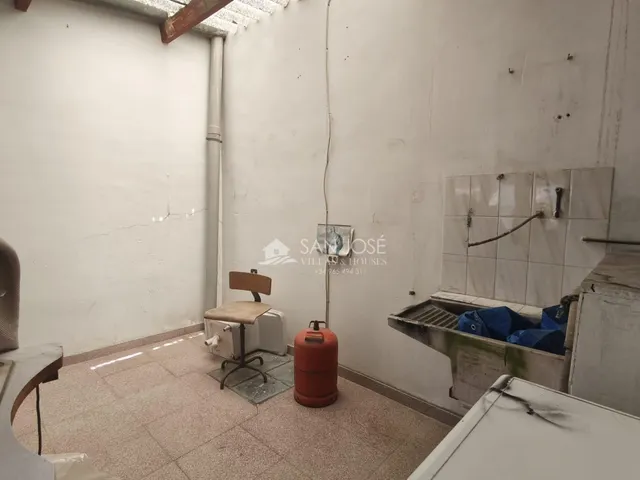 VENTA DE CASA EN ASPE, ZONA CENTRO — 33