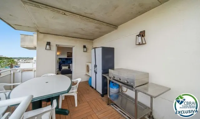 Ático de 61 m2, con 60 m2 de terraza-solarium, LICENCIA TURISTICA. — 6