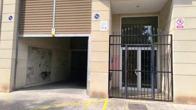 IMPECABLE PISO TOTALMENTE REFORMADO Y EXTERIOR EN FINCA DEL AÑO 2008 CON GARAJE OPCIONAL — 28