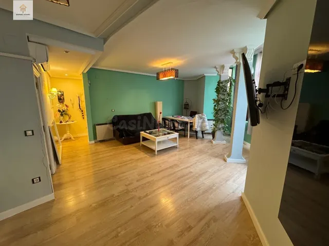 SE VENDE PISO EN ZONA CENTRO (PARTE ANTIGUA) - foto 2