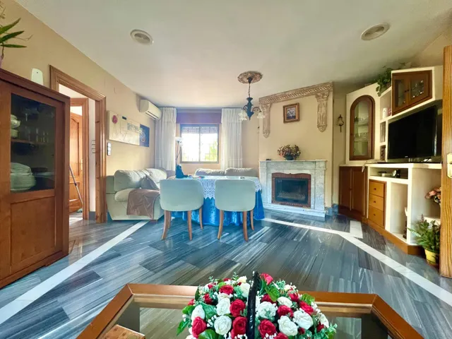 FANTÁSTICO CHALET EN OTURA — 7