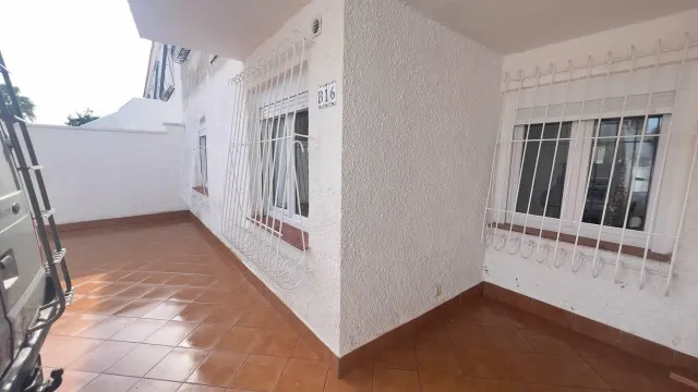 Bungalow Planta Baja 3 habitaciones 80m² en alquiler - La Regia — 44