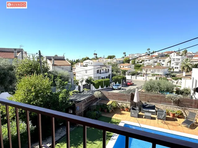 Amplia casa con piscina, chimenea y zona chill out en Cunit !!! — 48