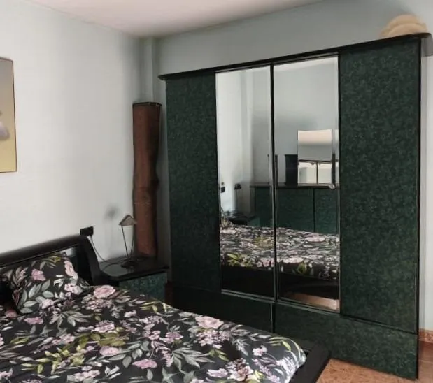 CHALET URBANO CON PISCINA PRIVADA, VISTAS AL MAR Y AMPLIAS ZONAS DEPORTIVAS — 10