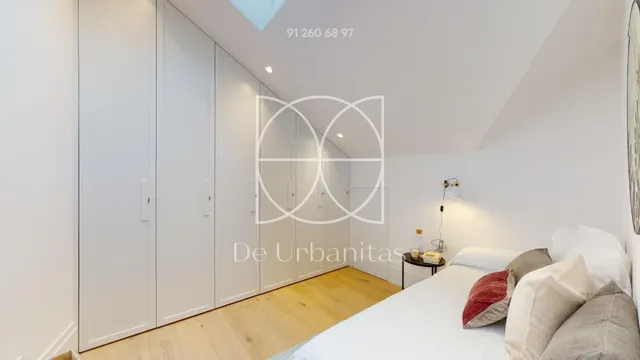 Piso 2 habitaciones 122m² en venta - Cortes — 12