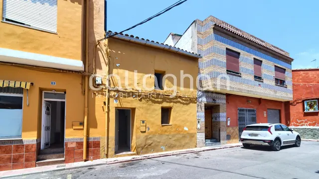 Vivienda tradicional con gran potencial en el corazón de Chi