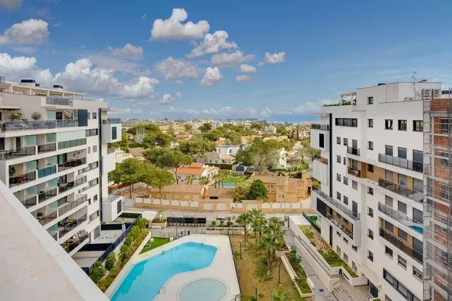 Impresionante Ático en Campoamor - foto 3