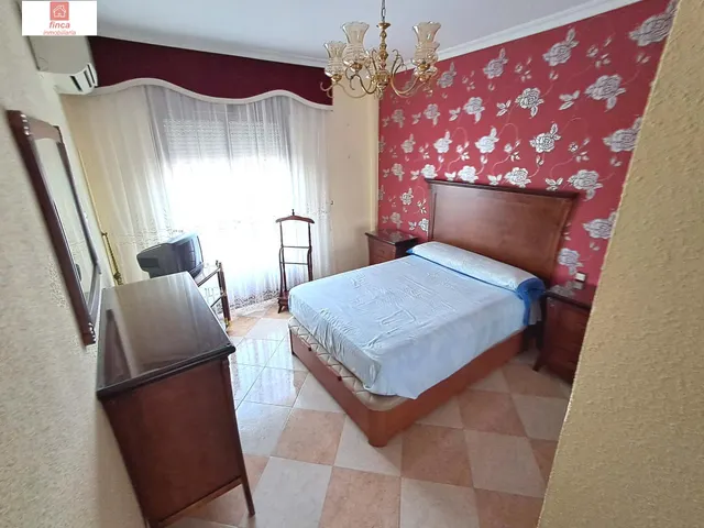 VENTA EN MONTIJO, ZONA CENTRO, MAGNIFICO PISO EN 1ª PLANTA, AMUEBLADO, EXCELENTES CALIDADES, CLIMATIZADO — 11