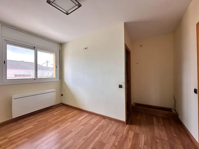 Se vende casa en la bisbal del penedes, zona priorat bisbal — 21