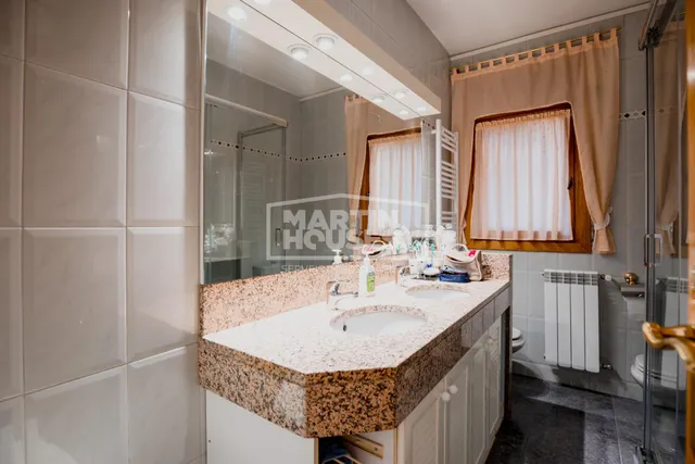 PISO EN VENTA  3 habitaciones, TERRAZA, PARKING Y TRASTERO — 21