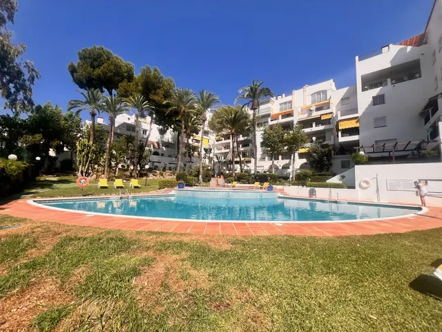 Apartamento 2 habitaciones 130m² en alquiler - Costa Del Sol - foto 2