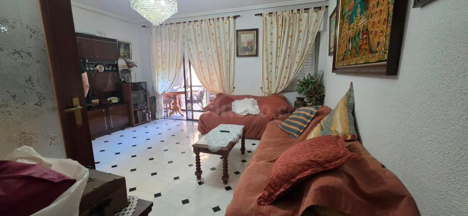 Piso en venta en Benalúa – Una vivienda con muchas posibilidades