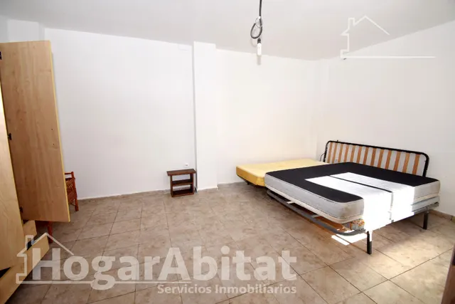 MAGNÍFICA CASA LUMINOSA CON DOS BALCONES Y GRAN TERRAZA — 36