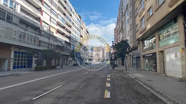 Entreplanta en el centro de Vigo con grandes posibilidades de inversión — 15