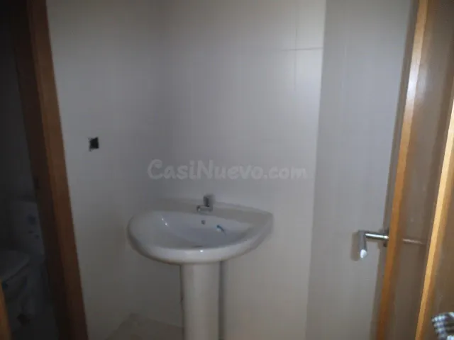 LOCAL ENTRESUELO + PLAZA DE GARAJE  A LA VENTA — 3