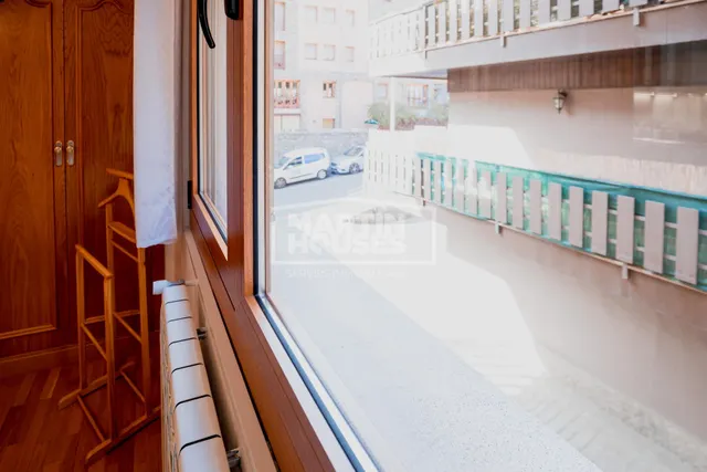 PISO EN VENTA  3 habitaciones, TERRAZA, PARKING Y TRASTERO — 31