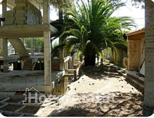 CHALET PARA TERMINAR A TU GUSTO CON PISCINA — 11