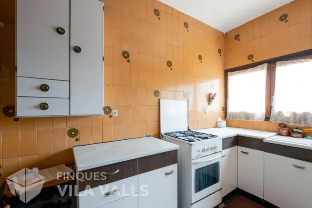Casa con gran jardín en la naturaleza — 6