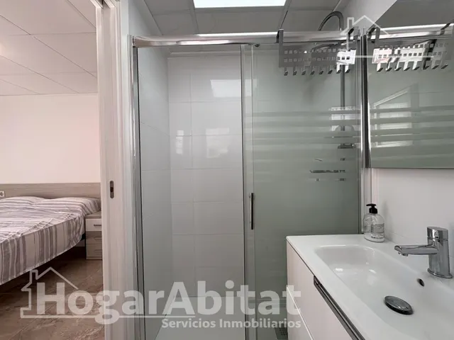 ¡REFORMADO! EXTERIOR CON ACCESO AL MAR, TERRAZA Y GARAJE — 28