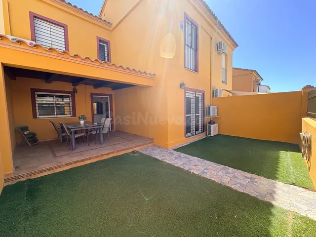 Adosado 4 habitaciones 114m² en venta - Andalucia