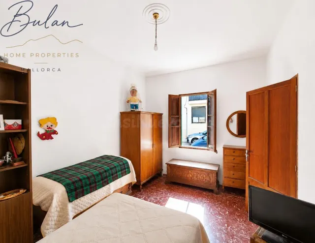 Casa de pueblo a reformar con 442 m2, gran garaje, terraza y - foto 4