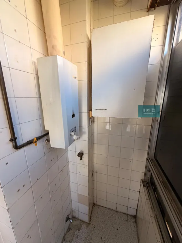 ¡OPORTUNIDAD EN TRIANA - EL CARMEN! Gran piso de 4 dorm. todo exterior junto al Metro Blas Infante — 6