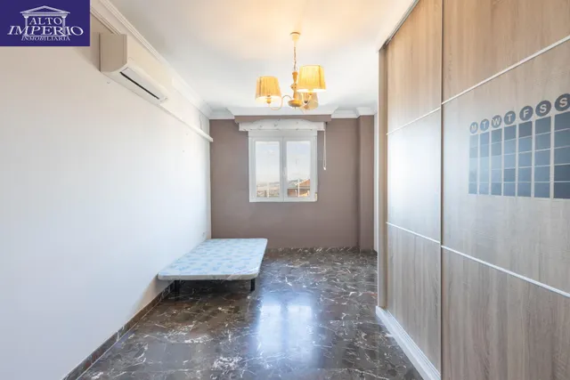 Casa adosada con terraza, vistas a Granada y Sierra Nevada, garaje y sótano — 23