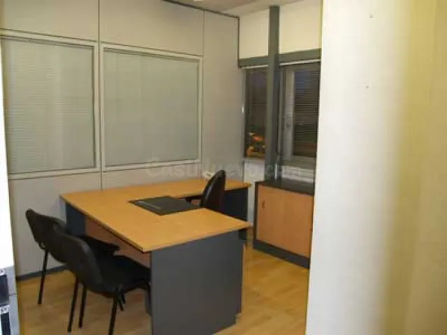 Alquiler de despacho con sala de reuniones en Pío XII - foto 2