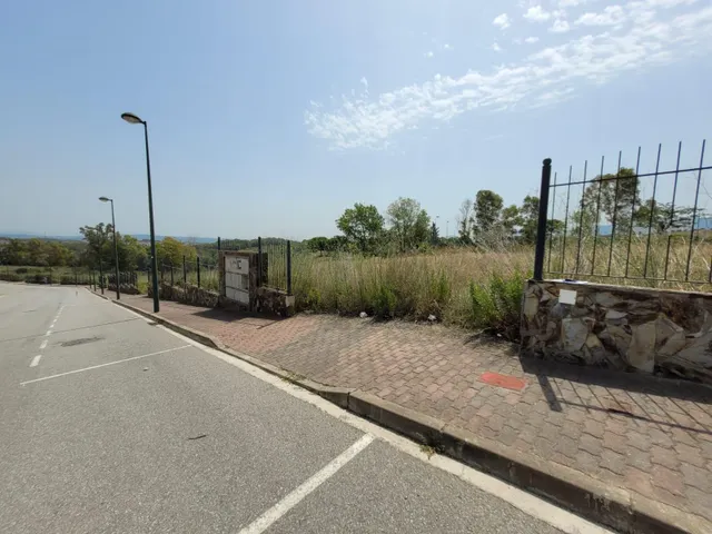 Terreno edificable con proyecto y permiso de obra vigente en Sant Esteve Sesrovires — 6
