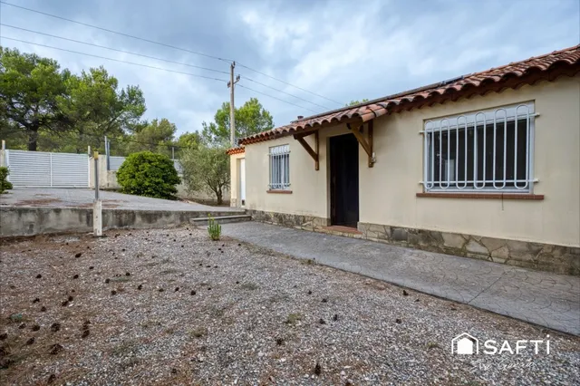 Casa con potencial ubicada en parcela 1000 m² Querol - foto 4