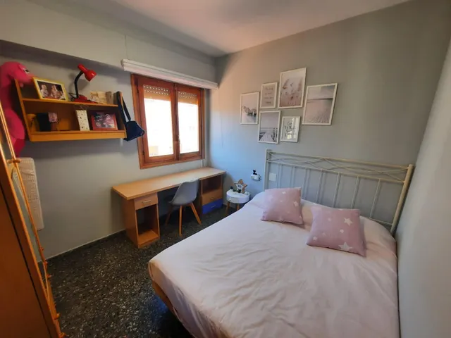 VIVIENDA CON GARAJE — 13