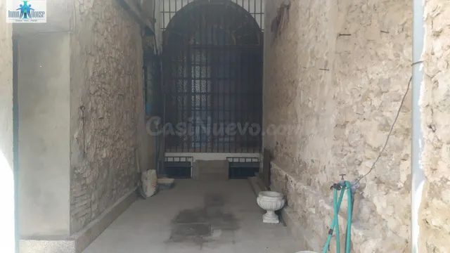 CASERON EN VENTA ZONA MAHORA - foto 4