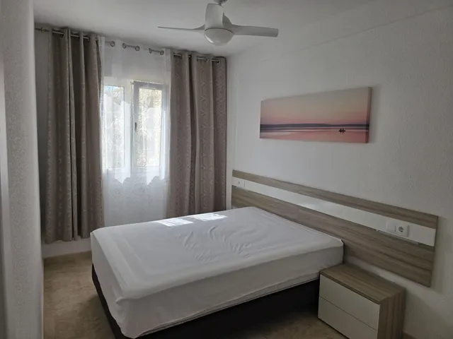 Apartamento a 100 m. playa reformado y amueblado — 19