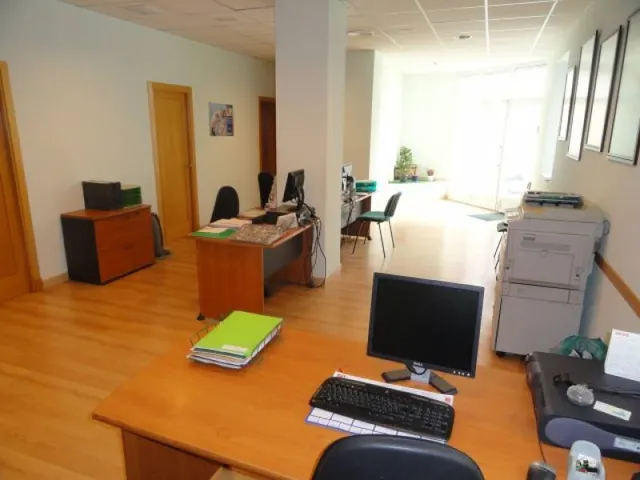 LOCAL COMERCIAL — 6