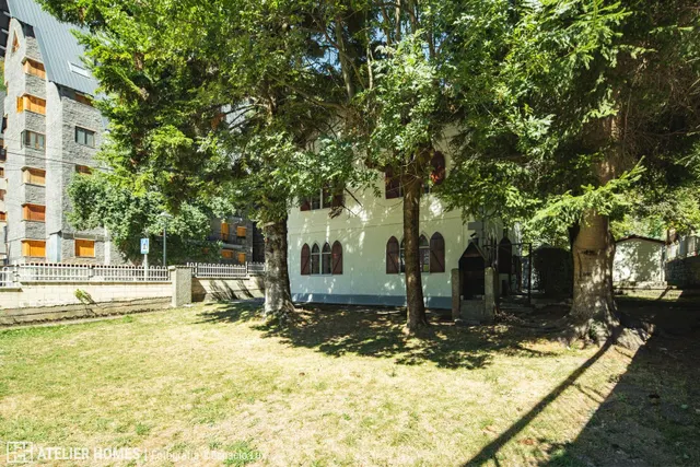 Villa histórica con 900 m2 de jardín en el corazón de Canfranc-Estación — 40