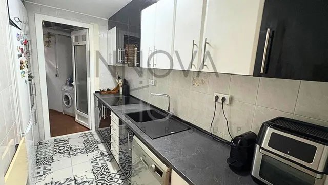 Piso exterior con ascensor en Badia del Vallès — 15