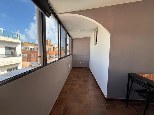 Piso con gran potencial – Zona Isleta - Canteras 1 dormitori - foto 3