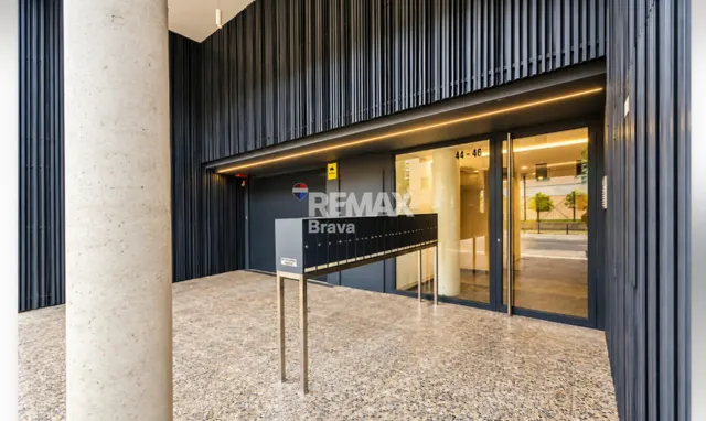 GIA46AC - Girona centro | Piso moderno en el centro de Girona con balcón, parking y trastero — 6