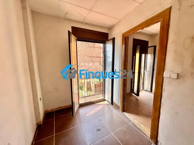 OPORTUNIDAD ÚNICA EN EL CENTRO DE MANRESA – IDEAL INVERSORES