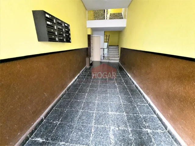 PISO EN VENTA EN NAVALUEGA, EN EL CENTRO DEL  PUEBLO — 35