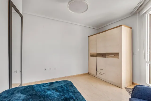 Impresionante Ático en esquina de TRES dormitorios reformado en el residencial Santa Gema — 20