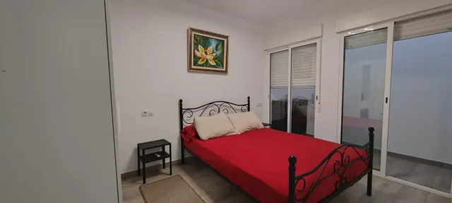 SE VENDE LOCAL CONVERTIDO A VIVIENDA / 2 ALTURAS / ZONA HOSPITAL — 13