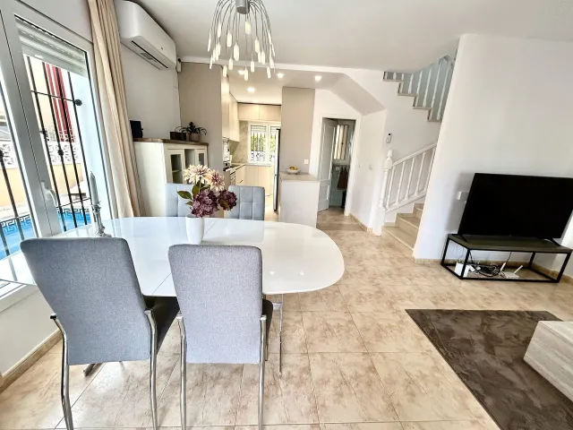 Chalet adosado de 3 dormitorios y 2 baños en orihuela costa (dehesa de campoamor) — 3