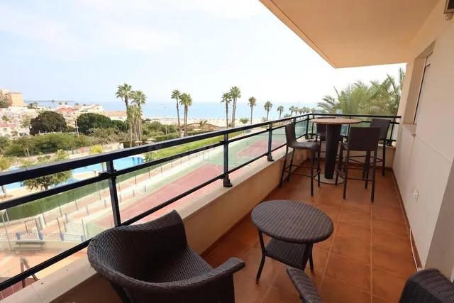 Ático 4 habitaciones 119m² en alquiler - Mil Palmeras - foto 4
