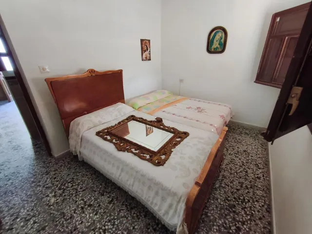 Gran casa céntrica con patio y terrazas — 9