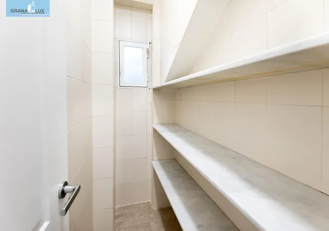 PISO DE 5 DORMITORIOS EN CALLE RECOGIDAS — 10