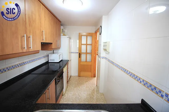 Apartamento en zona de playa de la Concha con una espectacular terraza de 88m2, piscina, garaje y trastero — 19