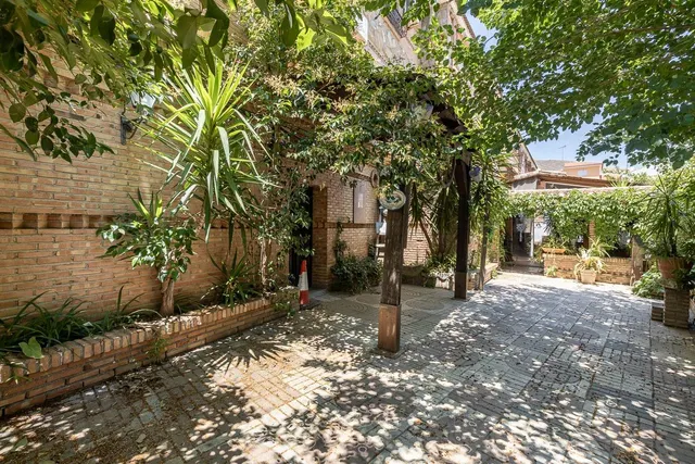 EN VENTA HOTEL Y RESTAURANTE LOS PINILLOS — 36