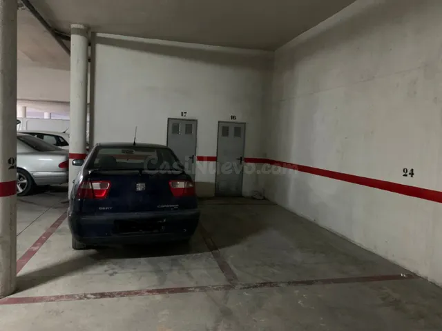 VENTA DE DOS PLAZAS DE GARAJE Y DOS TRASTEROS