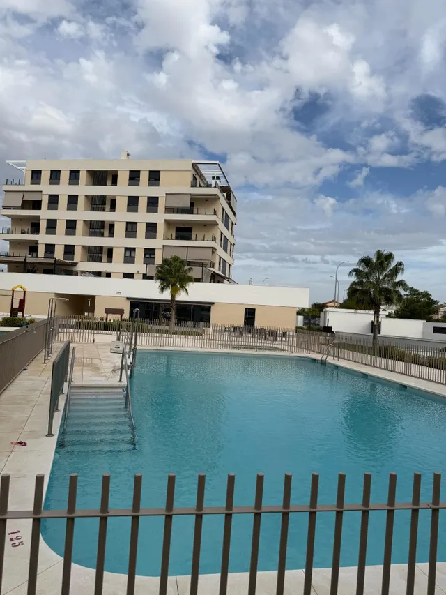Moderna Planta Baja en Mairena del Aljarafe con Amplio Patio y Excelentes Comodidades — 29